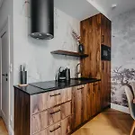 Apartment Czysta 4 - W Centrum Wroclawia, Nowoczesny Design, Taras Na Dachu I Przestrzen Do Pracy - - Fair Breslau